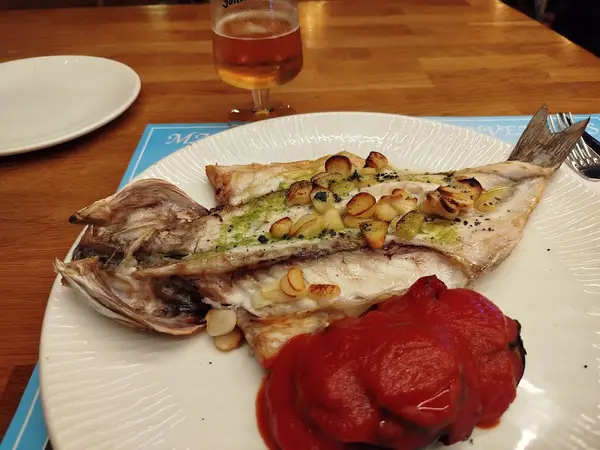COMAREA TAPAS & DRINKS