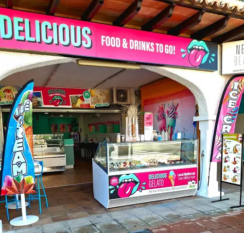 Delicious Food & Drinks To Go! Caprichos