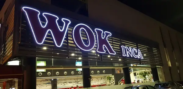 Susana Esteva Wok