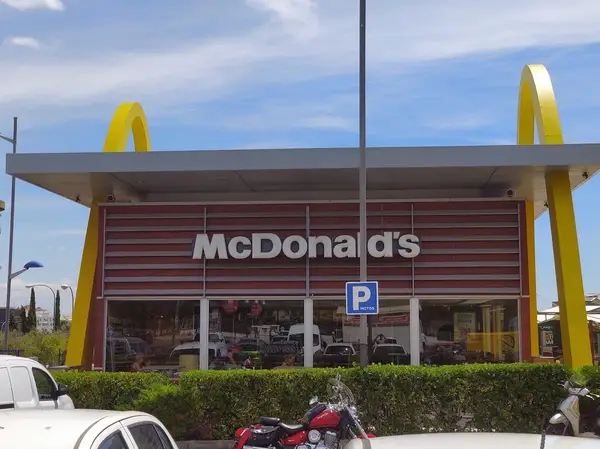 L uis McDonald's