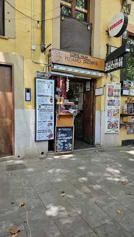 Carlo Cafe Talat