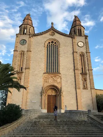 Carla Tashji La iglesia