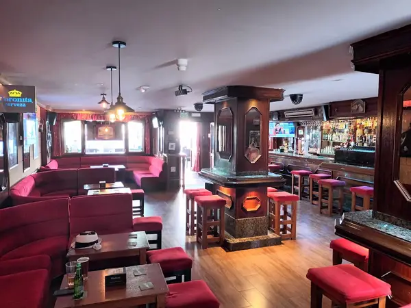 Gerry F Bailey's