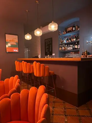 Bella Sineu Bar Bar Ten