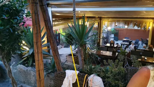 Micha Boes El Patio