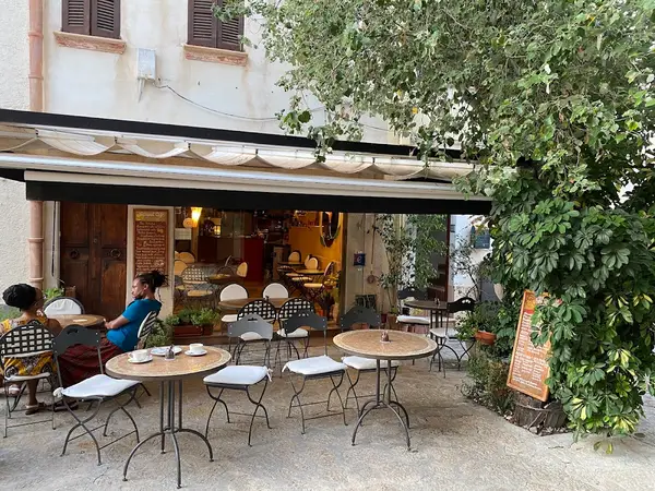 Natural Cafe