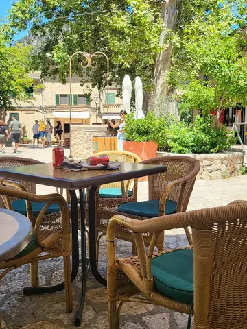 Cafe Pizzeria