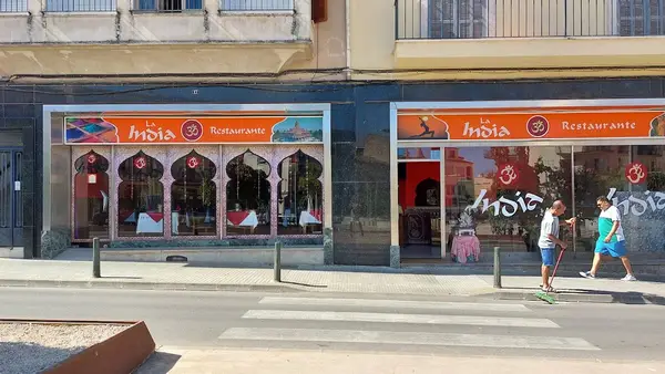 Géza Urr India