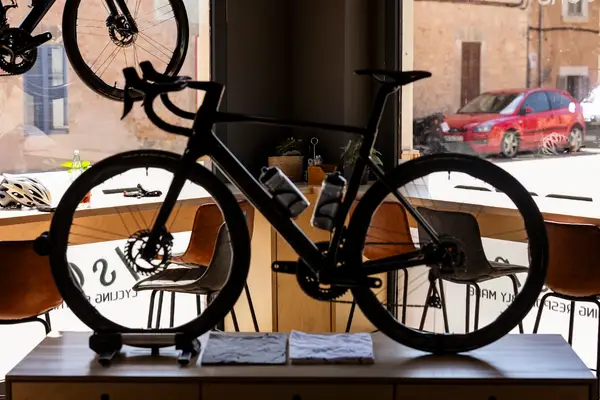HC Bike Tours Cafe & Bike Shop
