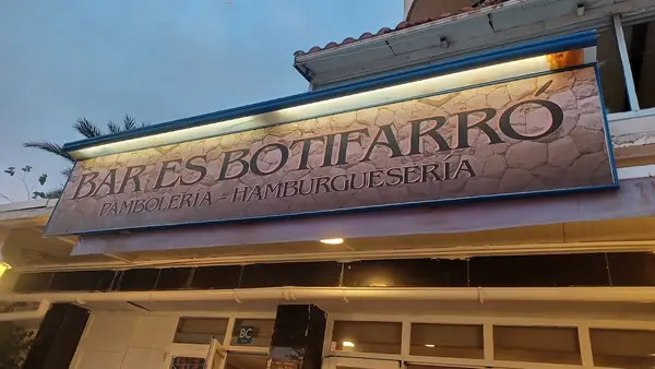 Laura Bachl Botifarró