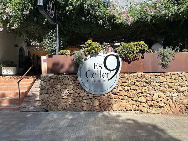 Es 9 Celler