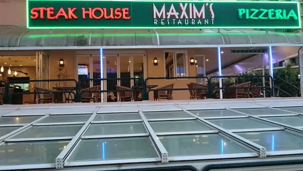 Maxim's Steak House & Pizzería Maxim's