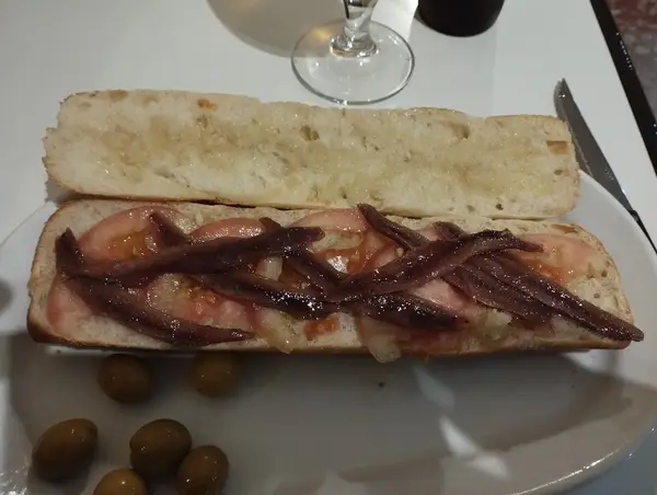 Toni Canyelles Pericàs Bar Es Terres