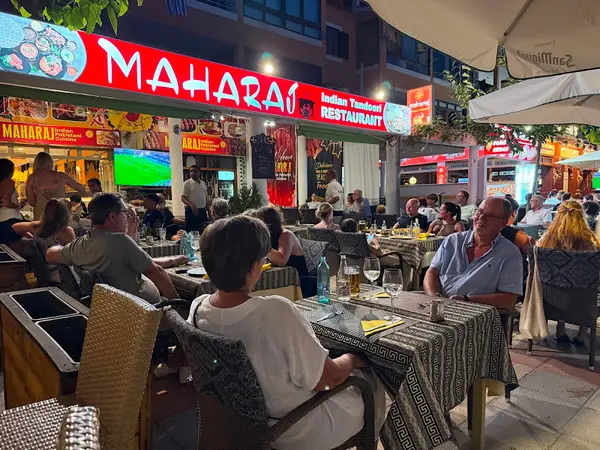 MAHARAJ INDIAN PAKISTANI RESTAURANT Maharaj