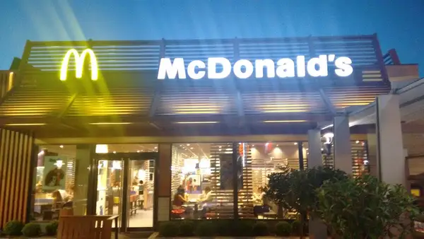 Juan Antonio Ochogavia Marchelli McDonald's