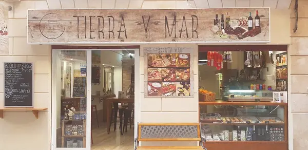 Tierra y mar Tierra y Mar