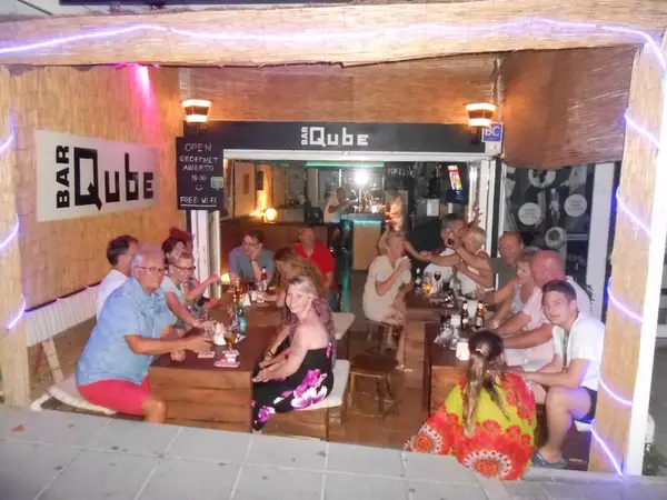 Bar Qube Qube
