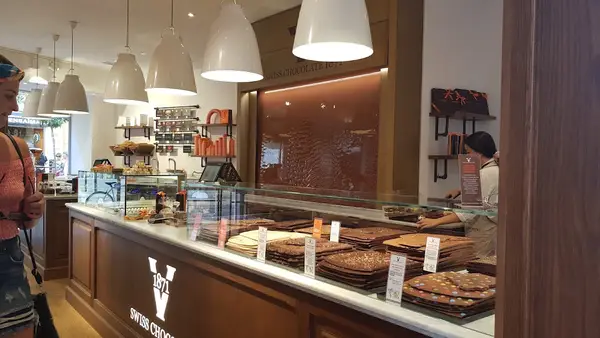 TOMER TURJEMAN Cafè Plaça