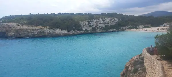 Catherine Zezuka sa Cantonada
