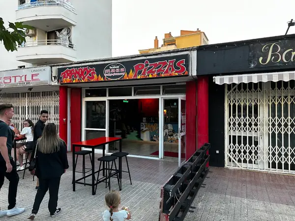 On Air Frankys Pizzas
