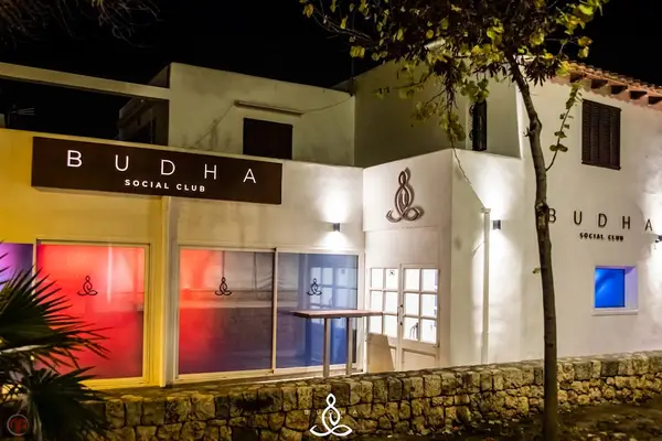 Budha Social Club Buddha
