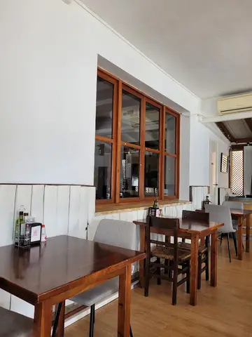 Es Cantó