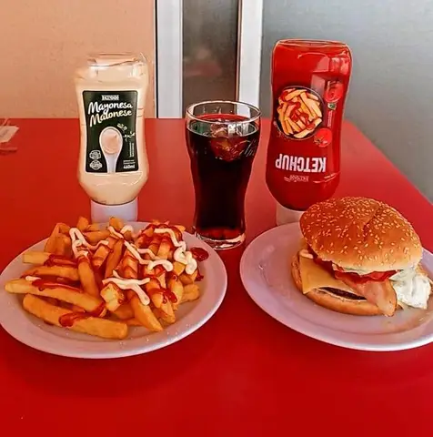 Manuela Londoño Cano Cafetería Tucán