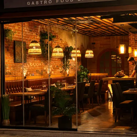 Hungry Gastro Food Bar Hungry